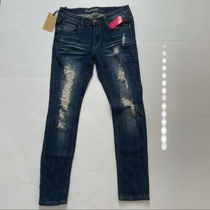 Cuffed ankle skinny jeans